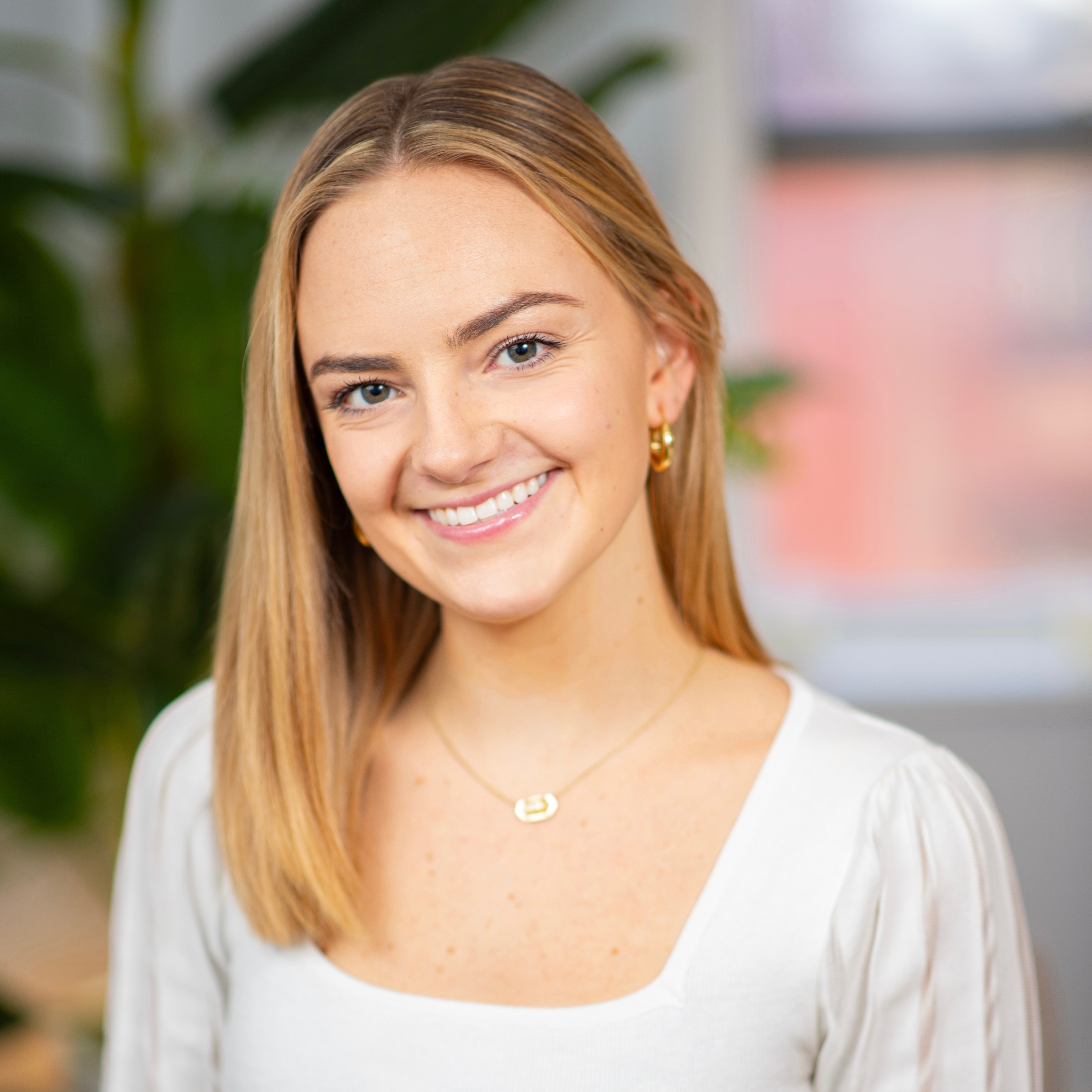 Mia H.